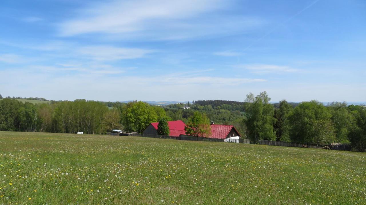 Hotel Maringotka Na Samote Na Kozi Farme Pobezovice Esterno foto